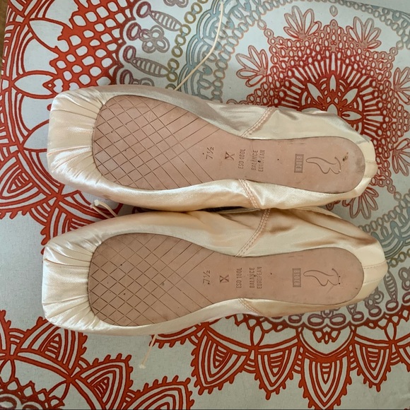 Adult Balance European Pointe Ballet Dance Shoes - Picture 7 of 10